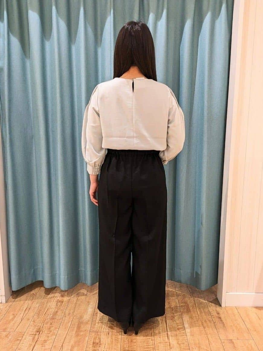 Miさんの「SHOO･LA･RUE｜◆【Lee別注】巾着ショルダーバッグ」を使ったコーディネート