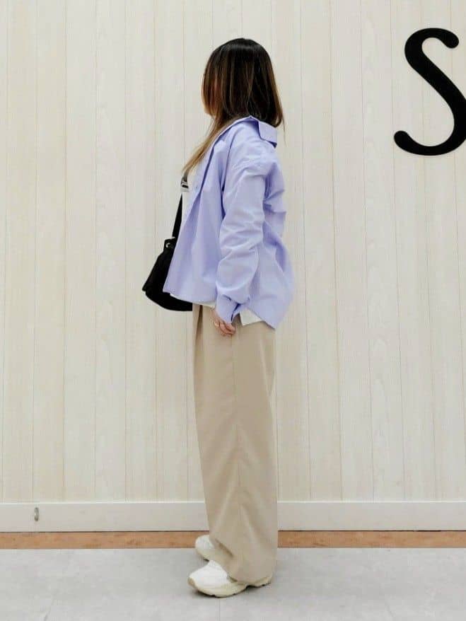 nanahachiさんの「SHOO･LA･RUE｜◆【洗える/S-LL】シーズン問わず合わせやすい ベーシックカラーシャツ」を使ったコーディネート