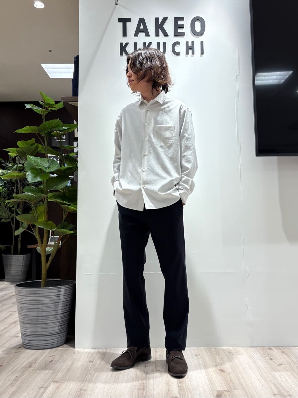 Kaiさんの「TAKEO KIKUCHI｜【360&deg;ストレッチ／セットアップ対応】None Of Stress パンツ」を使ったコーディネート