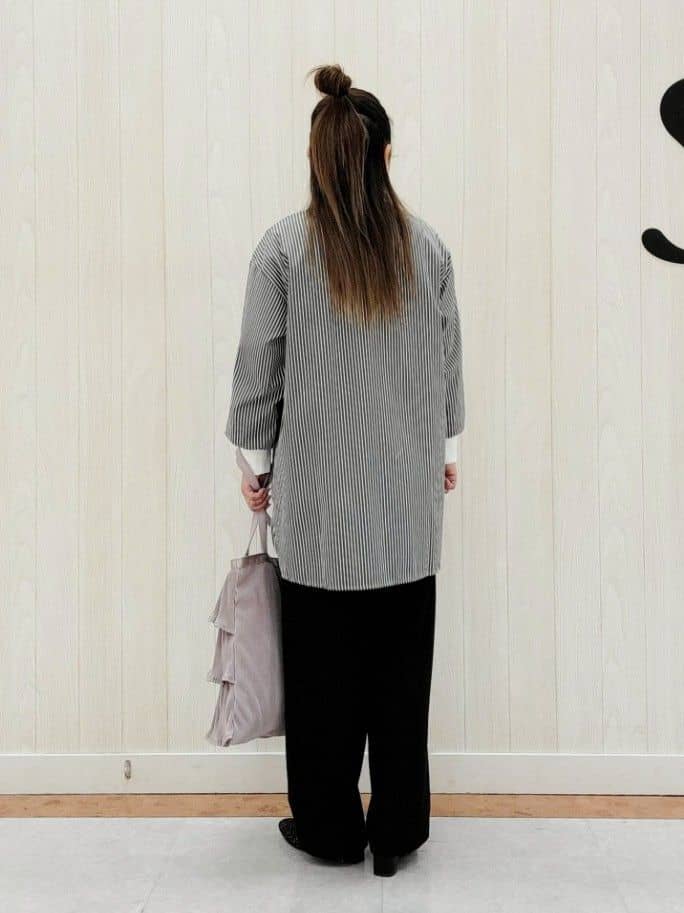 nanahachiさんの「SHOO･LA･RUE｜◆【洗える/S-LL】リブでこなれ感 ゆるっと着られる ロングシャツ」を使ったコーディネート
