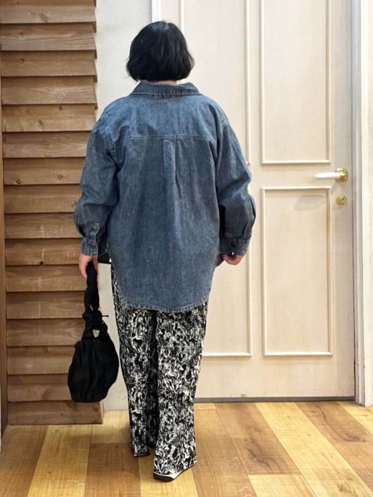 あやさんの「SHOO･LA･RUE｜」を使ったコーディネート