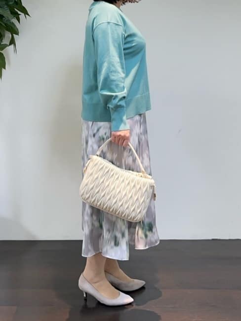 Asamiさんの「UNTITLED｜トリプルワントップペンダント」を使ったコーディネート