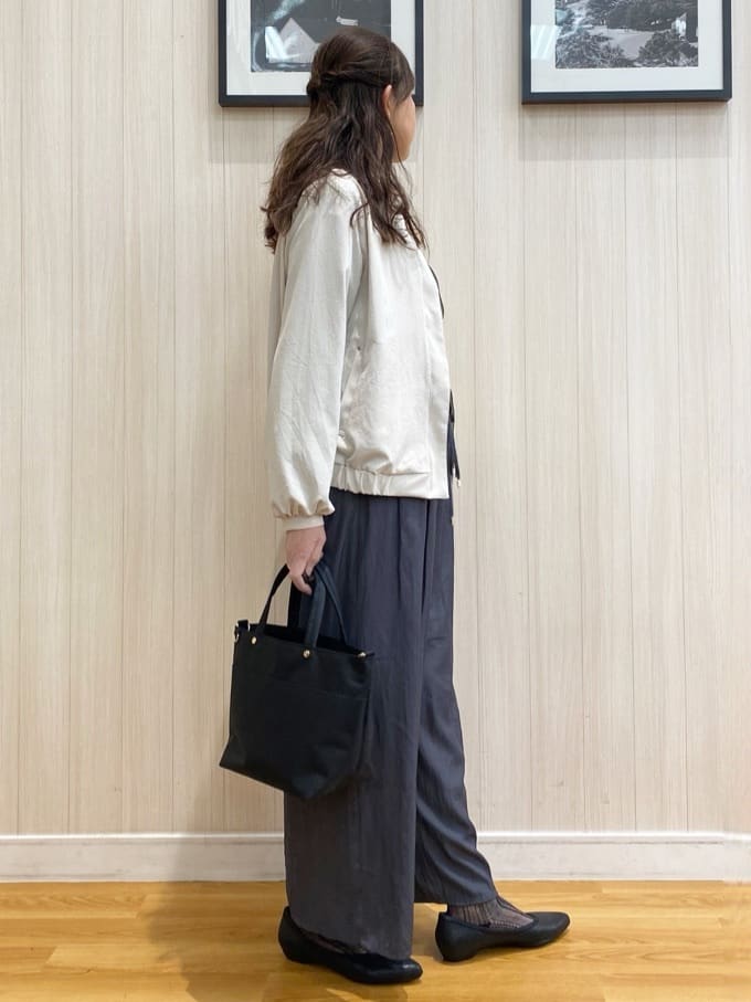 natsuさんの「SHOO･LA･RUE｜◆ストレッチアーモンドトゥパンプス」を使ったコーディネート