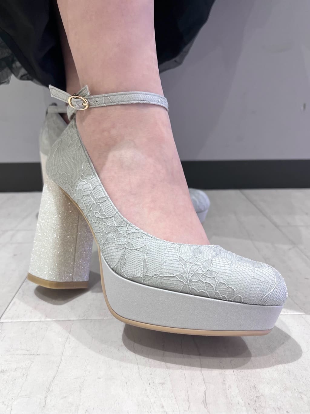 RISAさんの「ESPERANZA｜チャンキーヒール厚底パンプス」を使ったコーディネート