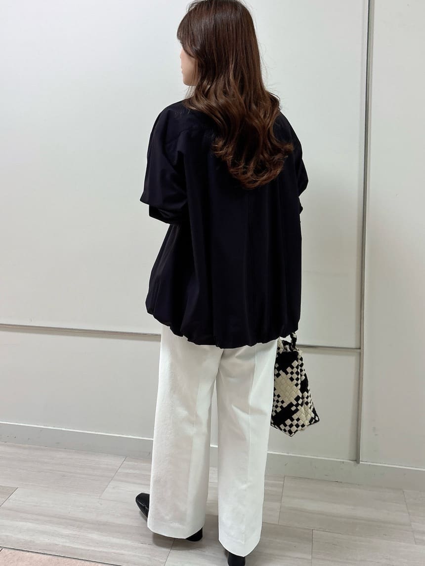 R.Kさんの「UNTITLED｜◆【朝比奈 彩&times;Oggi&times;UNTITLED スペシャルコラボ】バルーンヘムブラウス」を使ったコーディネート