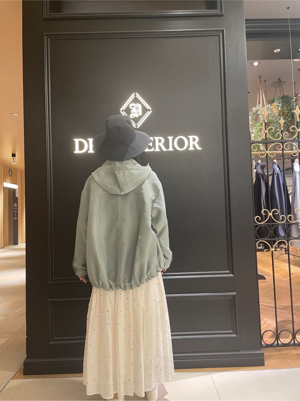 Karinさんの「DRESSTERIOR｜」を使ったコーディネート