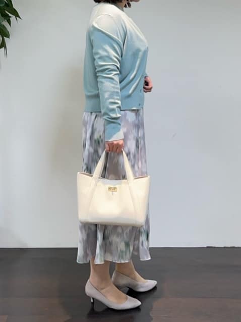 Asamiさんの「UNTITLED｜トリプルワントップペンダント」を使ったコーディネート