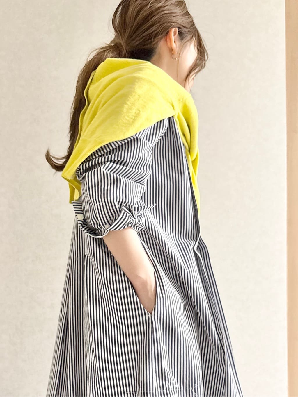 sayuさんの「UNTITLED｜◆【アンサンブル可能/手洗い可】リネン混ベーシックカーディガン」を使ったコーディネート