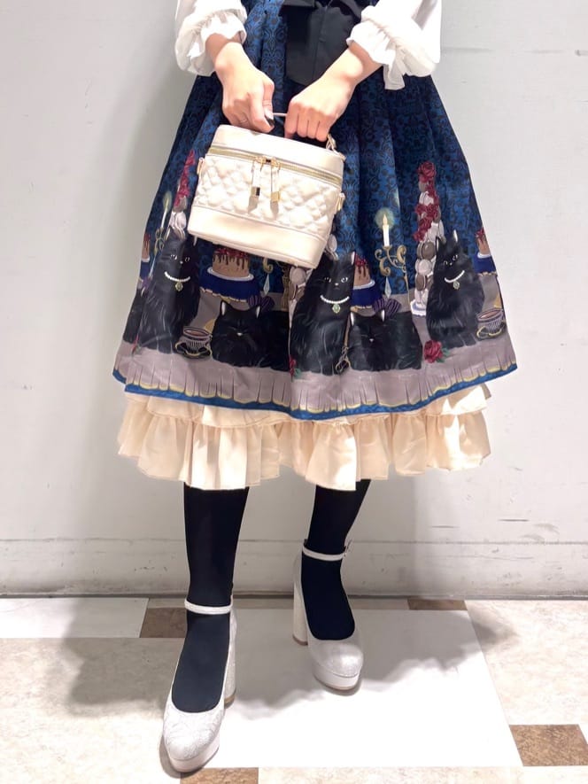 夜桜さんの「ESPERANZA｜チャンキーヒール厚底パンプス」を使ったコーディネート