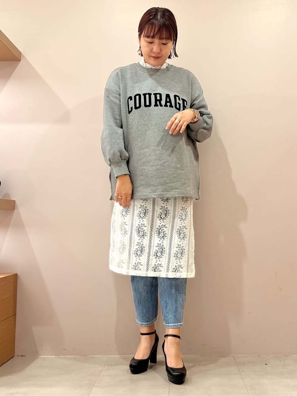 TAKAさんの「ESPERANZA｜3WAYチャンキーヒールパンプス」を使ったコーディネート