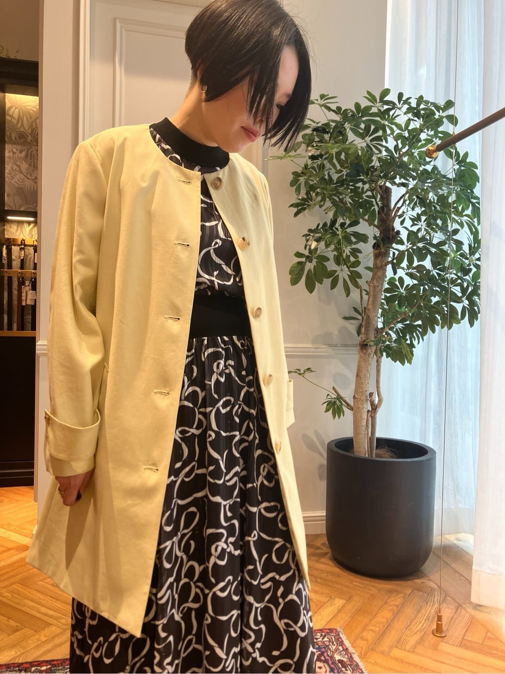 konominさんの「DRESSTERIOR｜【ウォッシャブル】テーパードコンフォートデニム」を使ったコーディネート
