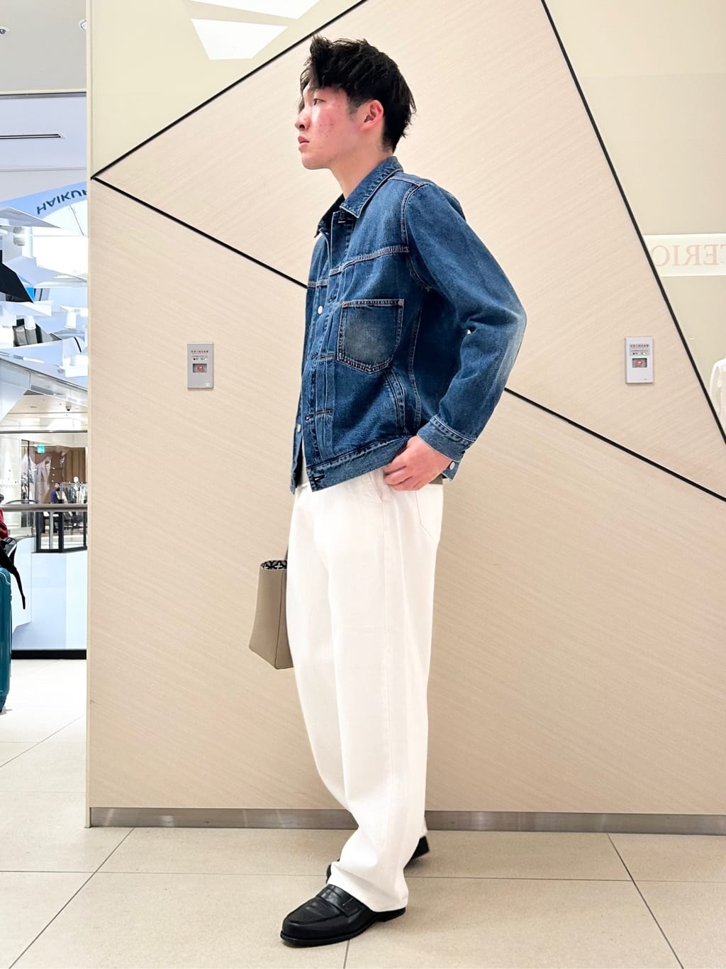 千葉亮太さんの「DRESSTERIOR｜【撥水加工/Safari5月号掲載】ローファー」を使ったコーディネート
