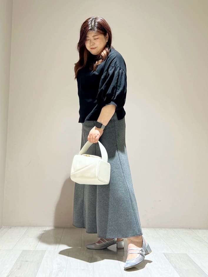 yumiさんの「ESPERANZA｜ダブルベルトメッシュパンプス」を使ったコーディネート