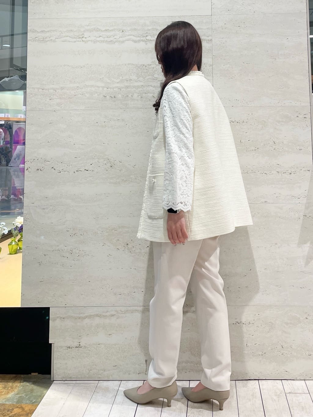 かほさんの「OPAQUE.CLIP｜《通勤・セレモニー／セットアップ対応》テーパードパンツ／ダブルクロス【洗濯機洗い可】」を使ったコーディネート