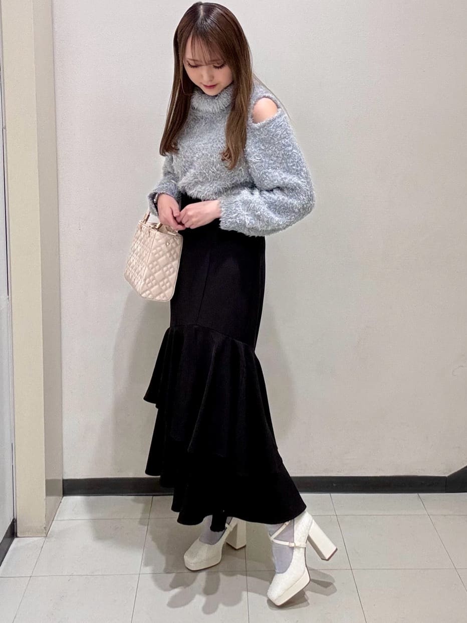 kaさんの「ESPERANZA｜スクエアトゥダブルストラップ厚底パンプス 結婚式二次会 パーティー 25SS」を使ったコーディネート