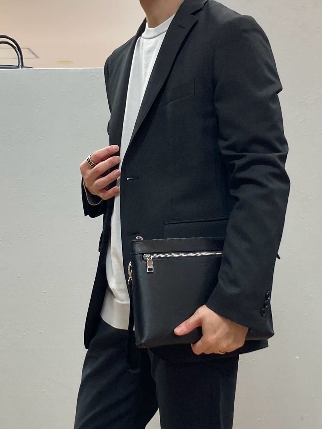 シュンさんの「TAKEO KIKUCHI｜【Made in JAPAN】播州織 ストレッチ パンツ」を使ったコーディネート