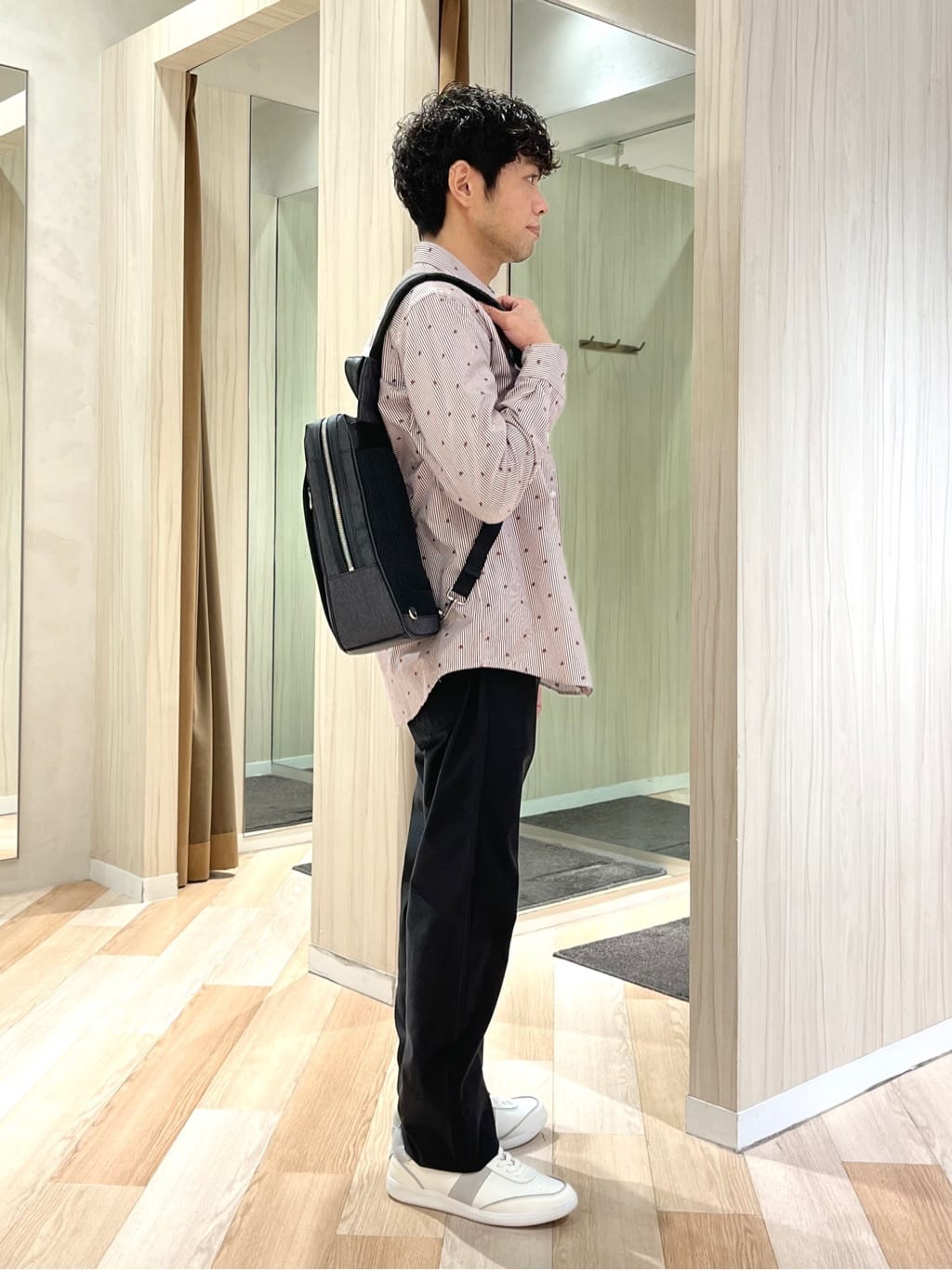 URAさんの「TAKEO KIKUCHI｜ハットモチーフ ジャカード ストライプ シャツ」を使ったコーディネート