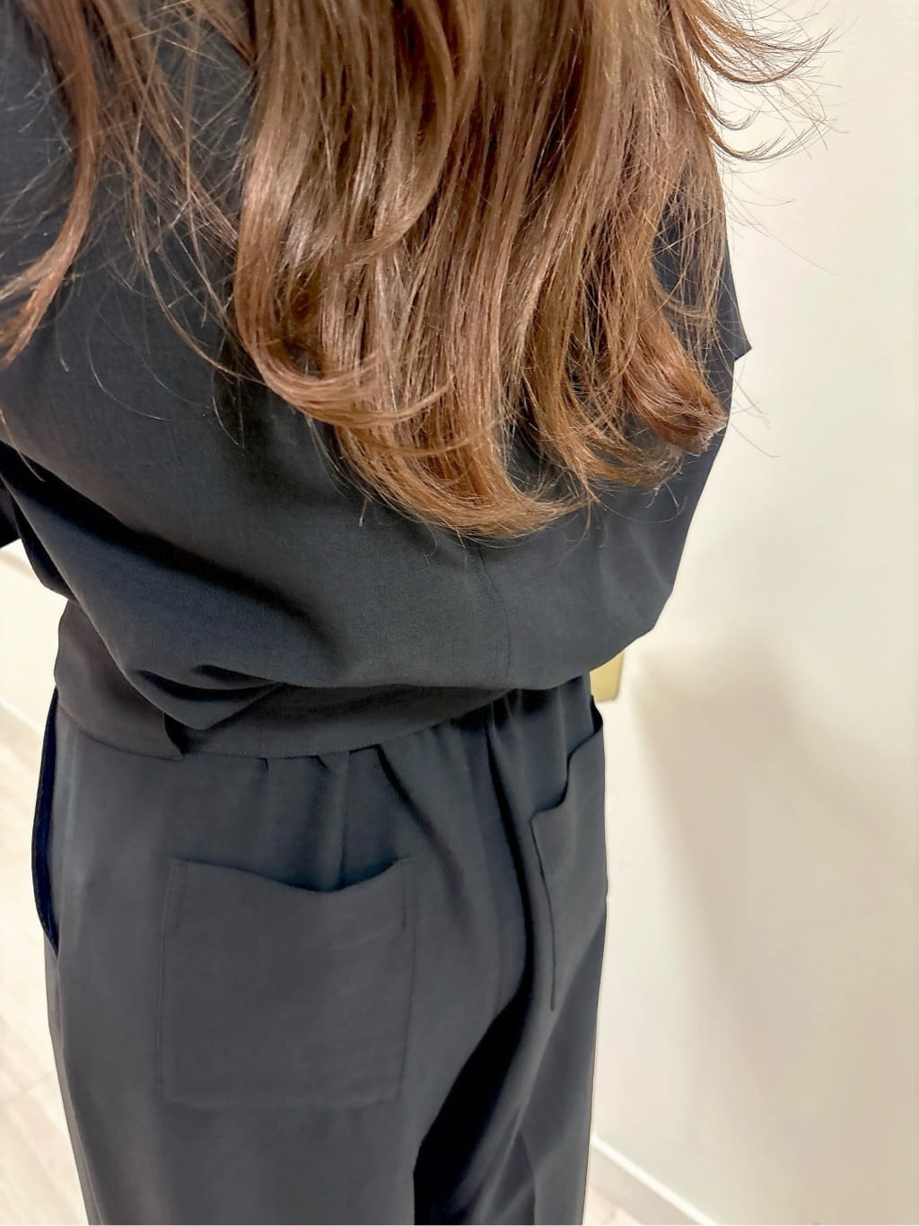 R.Kさんの「UNTITLED｜◆【朝比奈 彩&times;Oggi&times;UNTITLED スペシャルコラボ】シャツカラーオールインワン」を使ったコーディネート