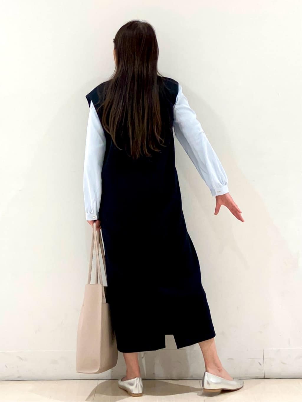 やくちゃんさんの「grove｜◆【マシンウォッシュ／防シワ】プリーツネックブラウス」を使ったコーディネート