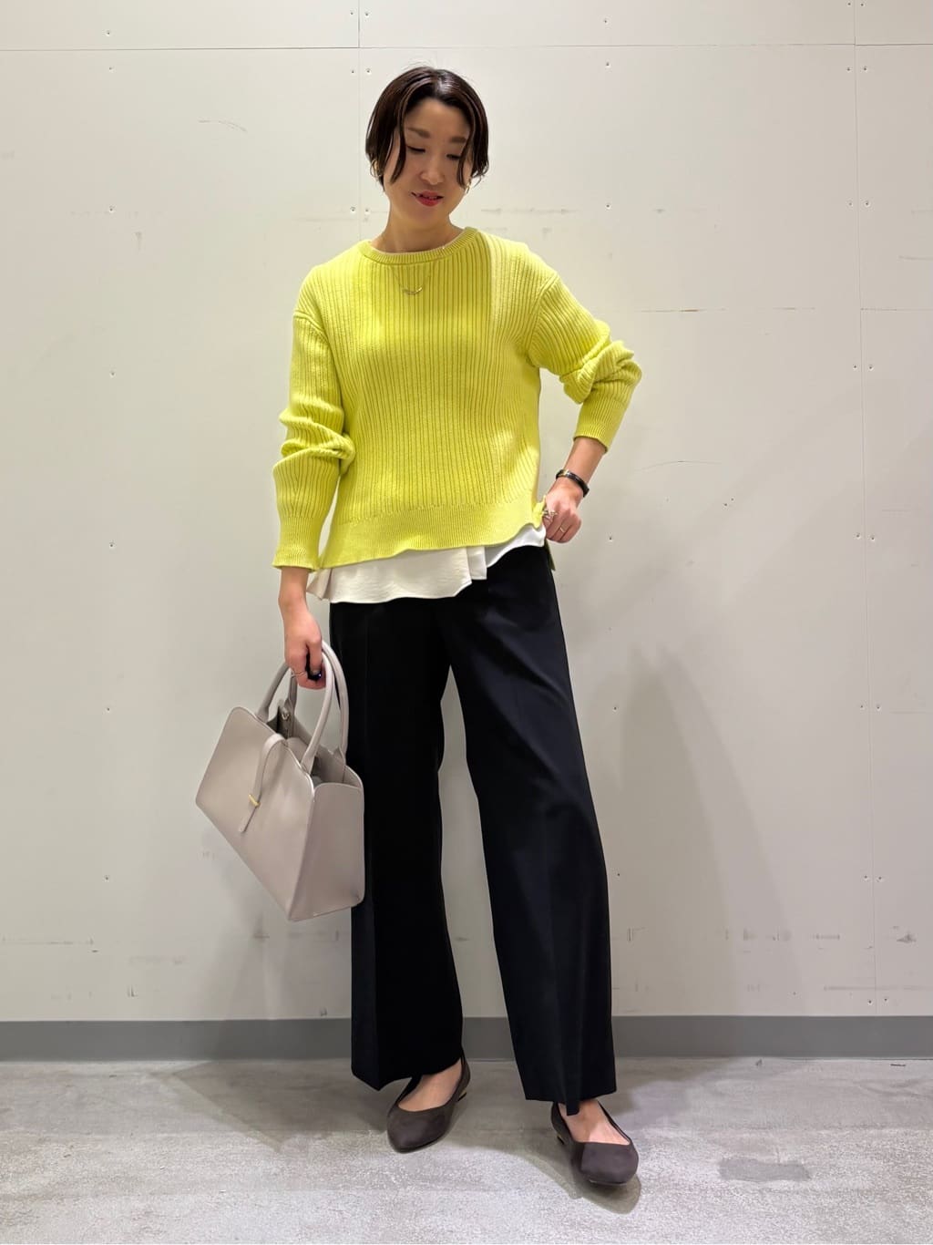 yuriさんの「INDIVI｜【洗える／UVケア／スーツ】ストレッチワイドパンツ」を使ったコーディネート
