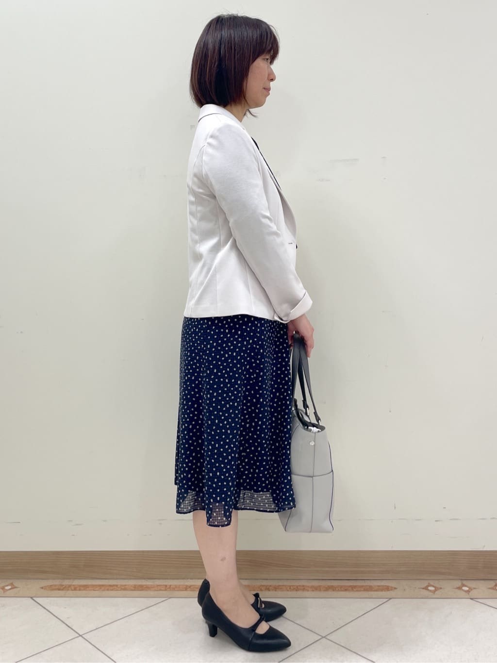 hanaさんの「Reflect｜◆【マシンウォッシュ可／セットアップ可能】コツキ柄プリントブラウス」を使ったコーディネート