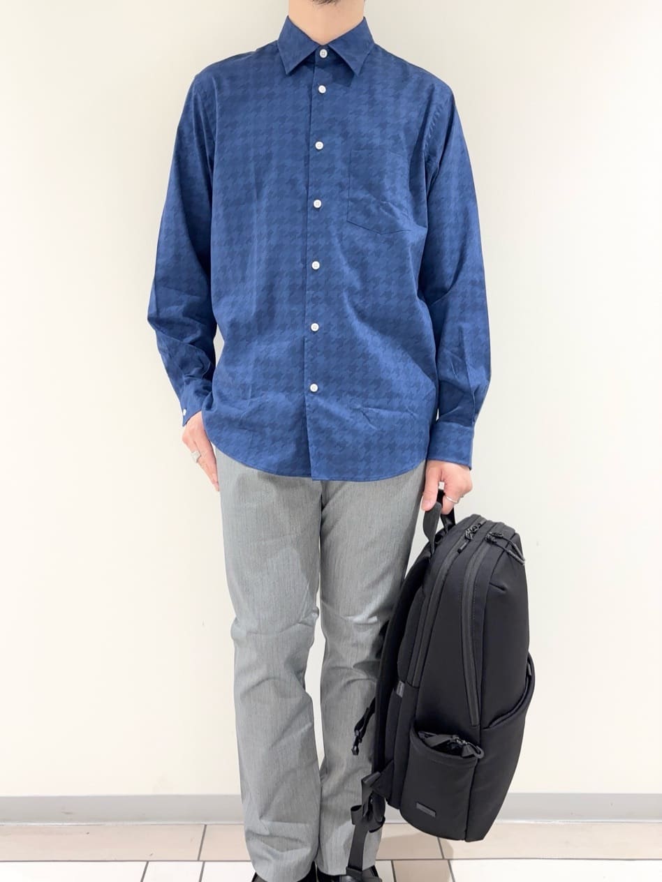 及川さんの「TAKEO KIKUCHI｜【全7サイズ&times;8色展開！】トップマルチヘリンボン パンツ」を使ったコーディネート