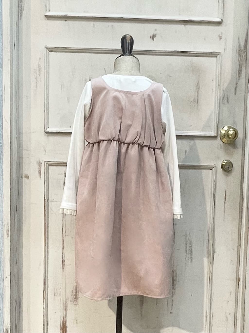 なつさんの「SHOO･LA･RUE｜◆【洗える/100-120cm】着るだけでコーデが決まる スカラップ花刺繍ワンピース」を使ったコーディネート