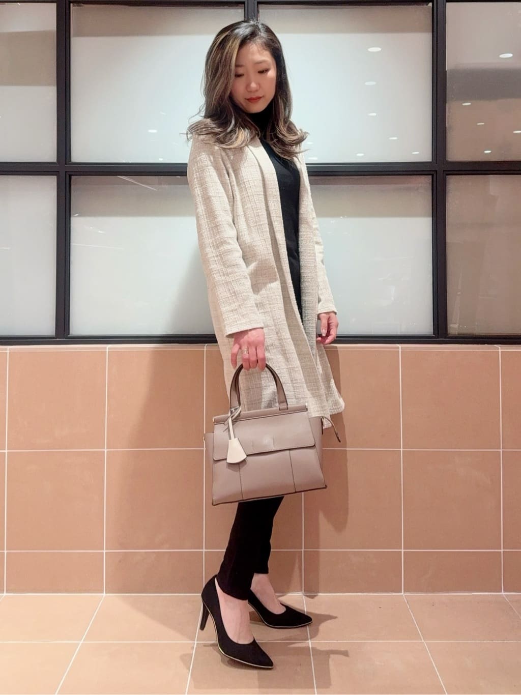kaoriさんの「ESPERANZA｜◆【晴雨兼用/12時間パンプス】約8.5cm　歩きやすくて疲れにくい」を使ったコーディネート