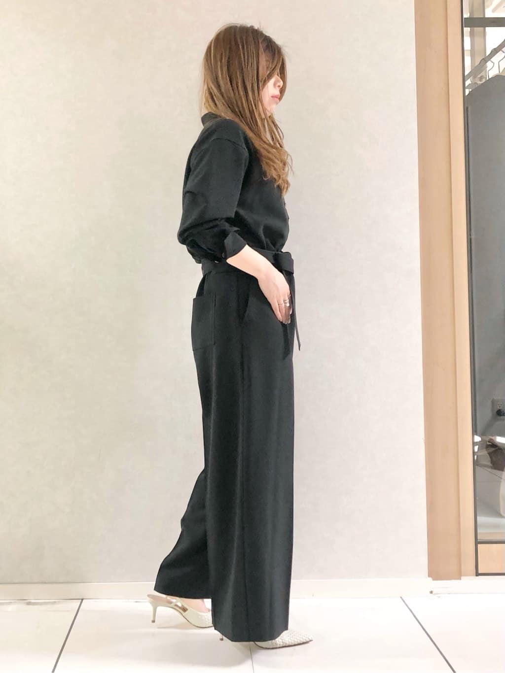 sayuさんの「UNTITLED｜◆【朝比奈 彩&times;Oggi&times;UNTITLED スペシャルコラボ】シャツカラーオールインワン」を使ったコーディネート