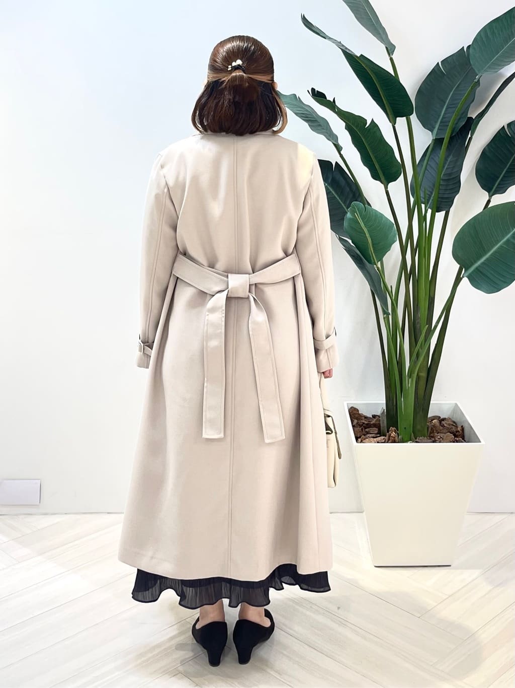 Tomoさんの「UNTITLED｜【手洗い／88cm正方形】バイカラーハーネススカーフ」を使ったコーディネート