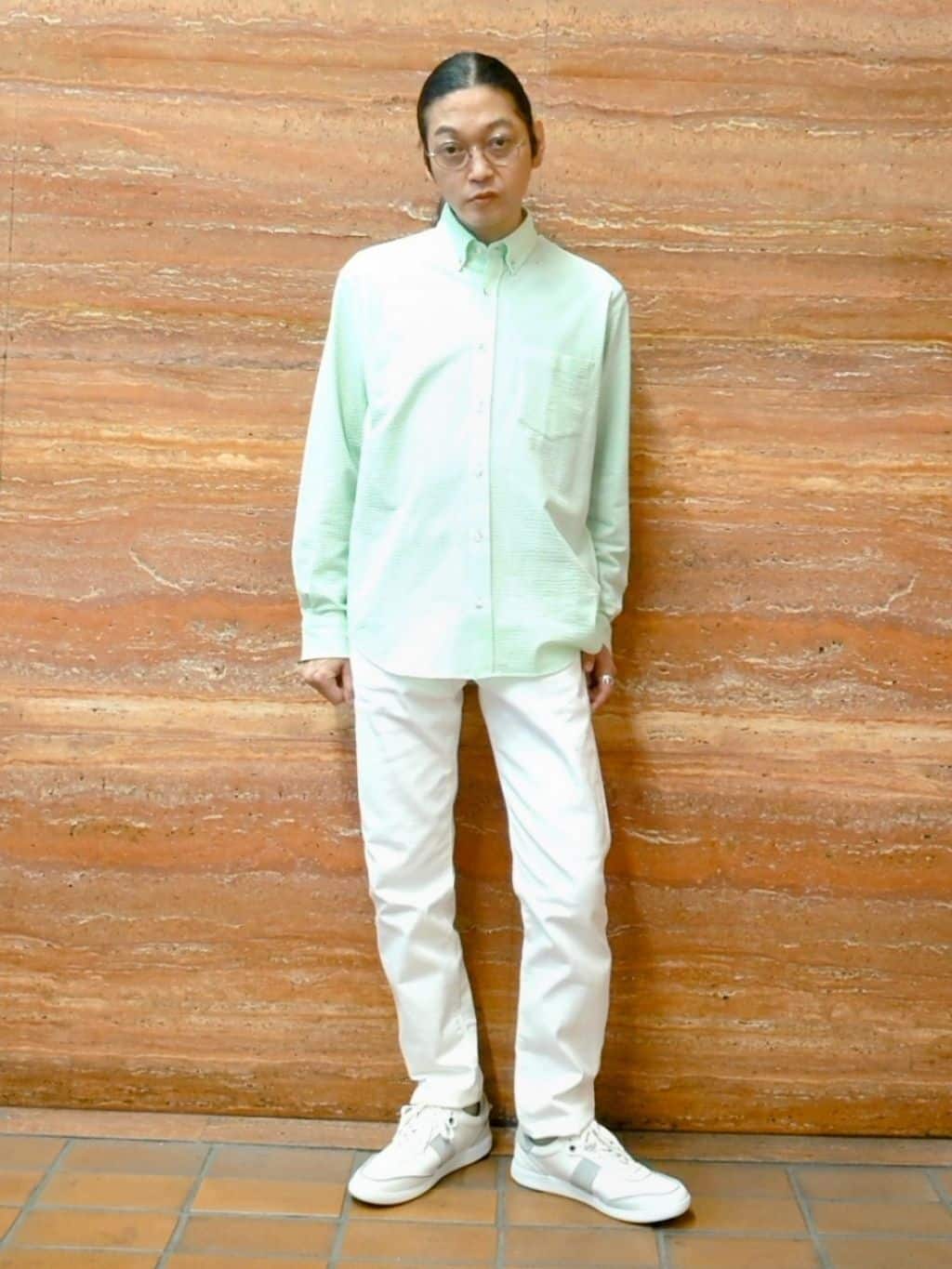 かしげるさんの「TAKEO KIKUCHI｜【抗菌防臭/シーズンレス】シアサッカー ジャージシャツ」を使ったコーディネート