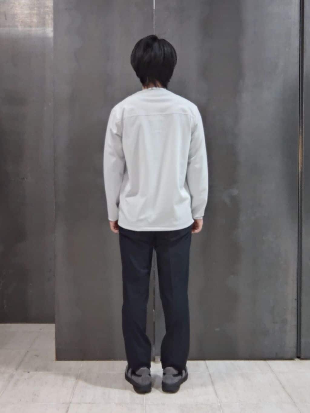 shiominさんの「TAKEO KIKUCHI｜ハットモチーフ ジャカード ストライプ シャツ」を使ったコーディネート