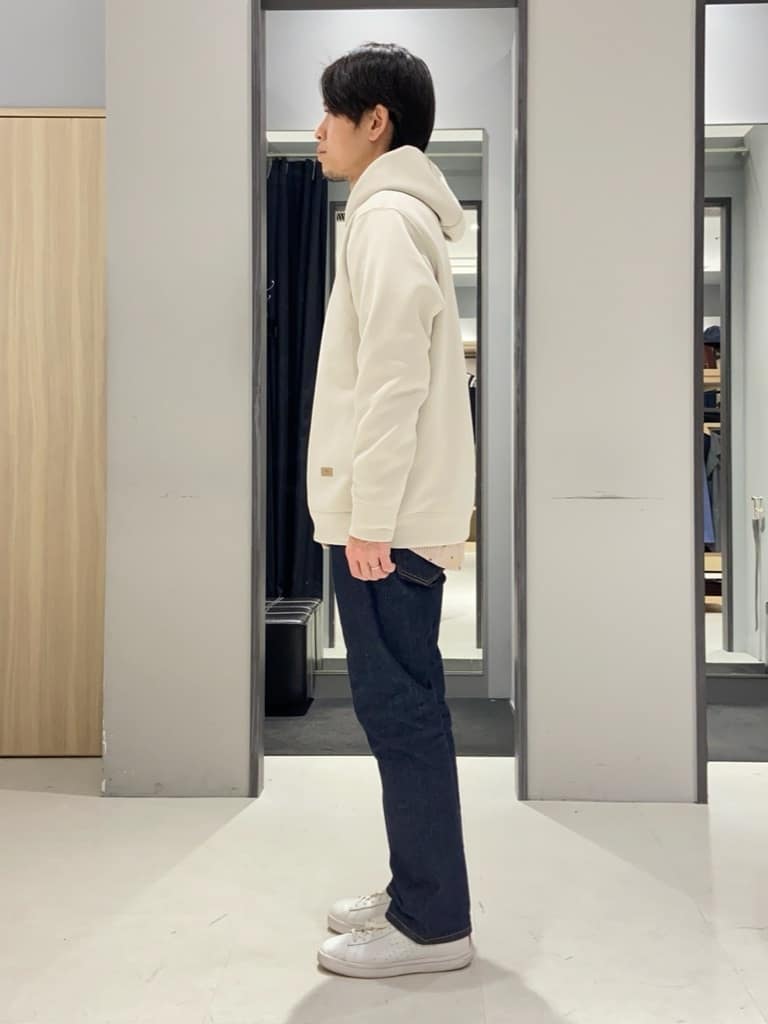 わいずみさんの「TAKEO KIKUCHI｜ハットモチーフ ジャカード ストライプ シャツ」を使ったコーディネート