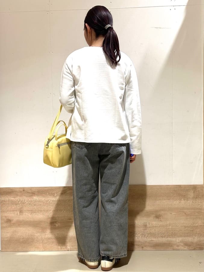 花さんの「SHOO･LA･RUE｜◆【洗える/S-LL】大人カジュアルコーデに ミニ裏毛スナップカーディガン」を使ったコーディネート