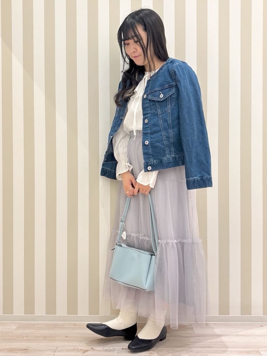 まろんさんの「SHOO･LA･RUE｜◆かかとやわらかローヒールパンプス」を使ったコーディネート