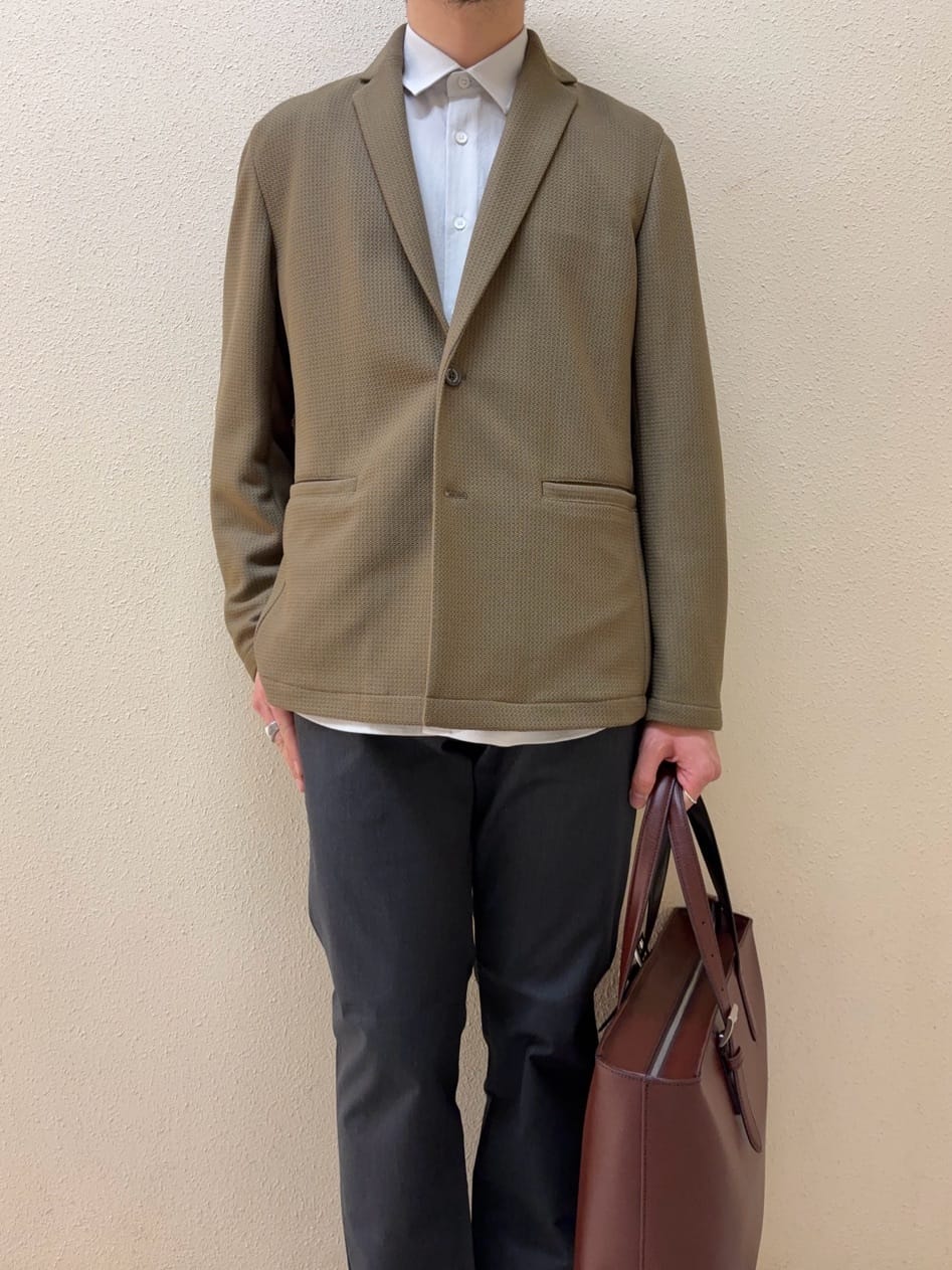 及川さんの「TAKEO KIKUCHI｜【全7サイズ&times;8色展開！】トップマルチヘリンボン パンツ」を使ったコーディネート
