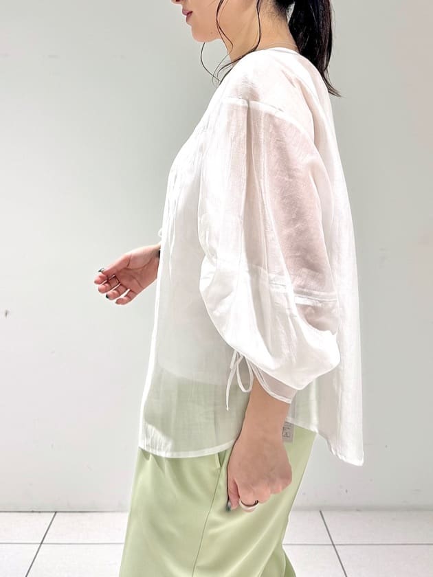 そんさんの「INDIVI｜【接触冷感／セットアップ対応】イージーテーパードパンツ【通勤・セレモニー】」を使ったコーディネート