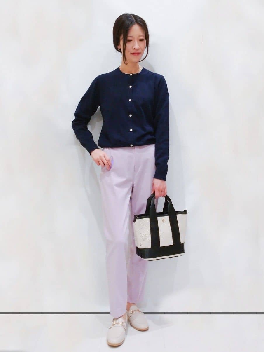 yuriさんの「OPAQUE.CLIP｜◆クルーネックニットカーディガン／オーガニックコットン混【UV／洗濯機洗い可】」を使ったコーディネート