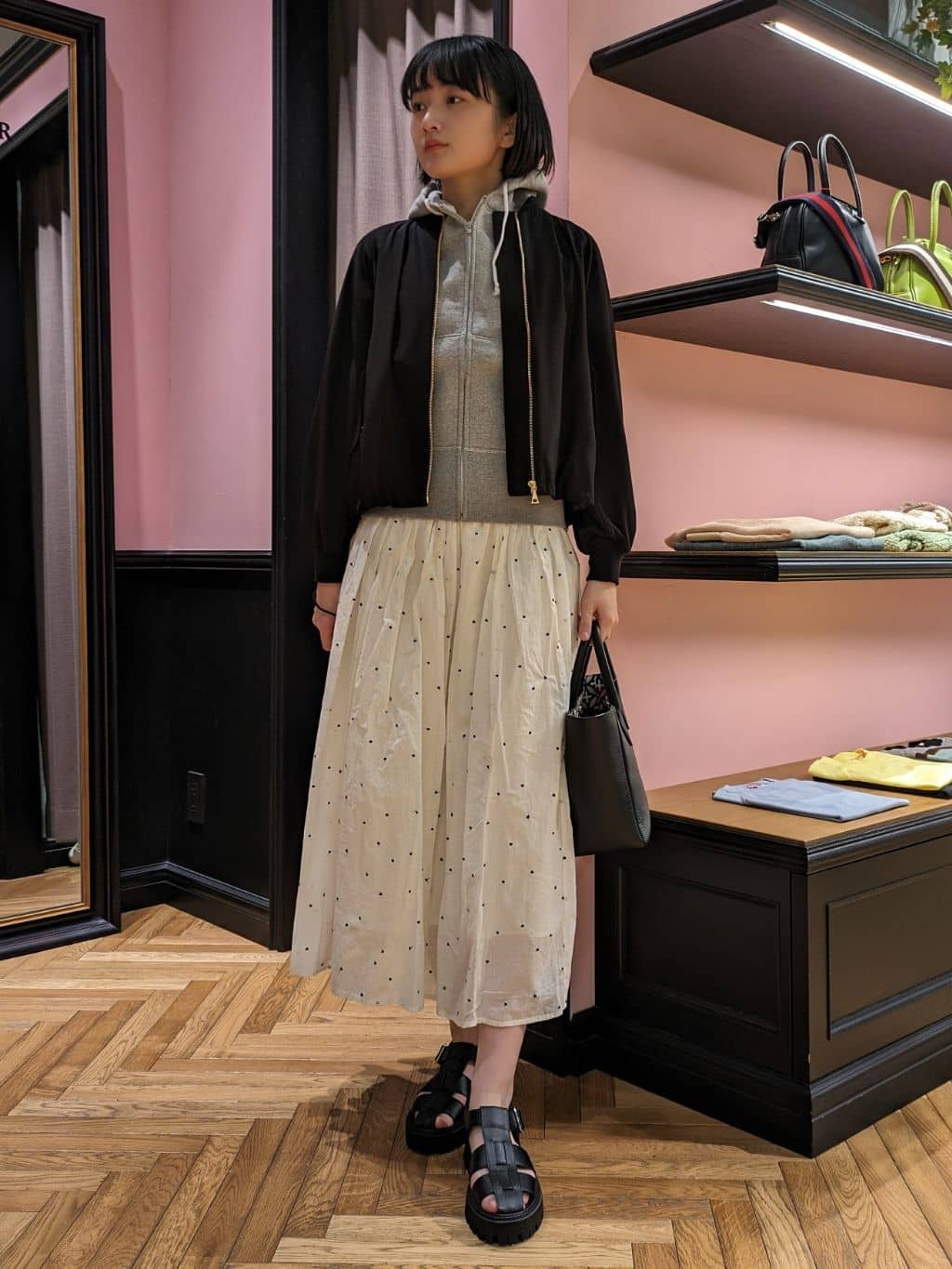 saoriさんの「DRESSTERIOR｜デキシー吊裏毛ジップアップパーカ」を使ったコーディネート