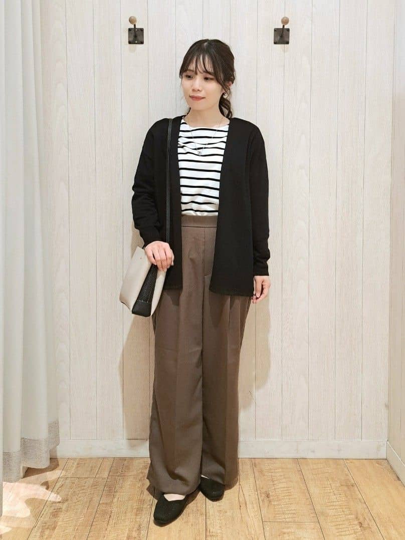 SAKIさんの「SHOO･LA･RUE｜◆【洗える/UV/吸水速乾/アンチピリング/S-LL】 タックワイドパンツ」を使ったコーディネート