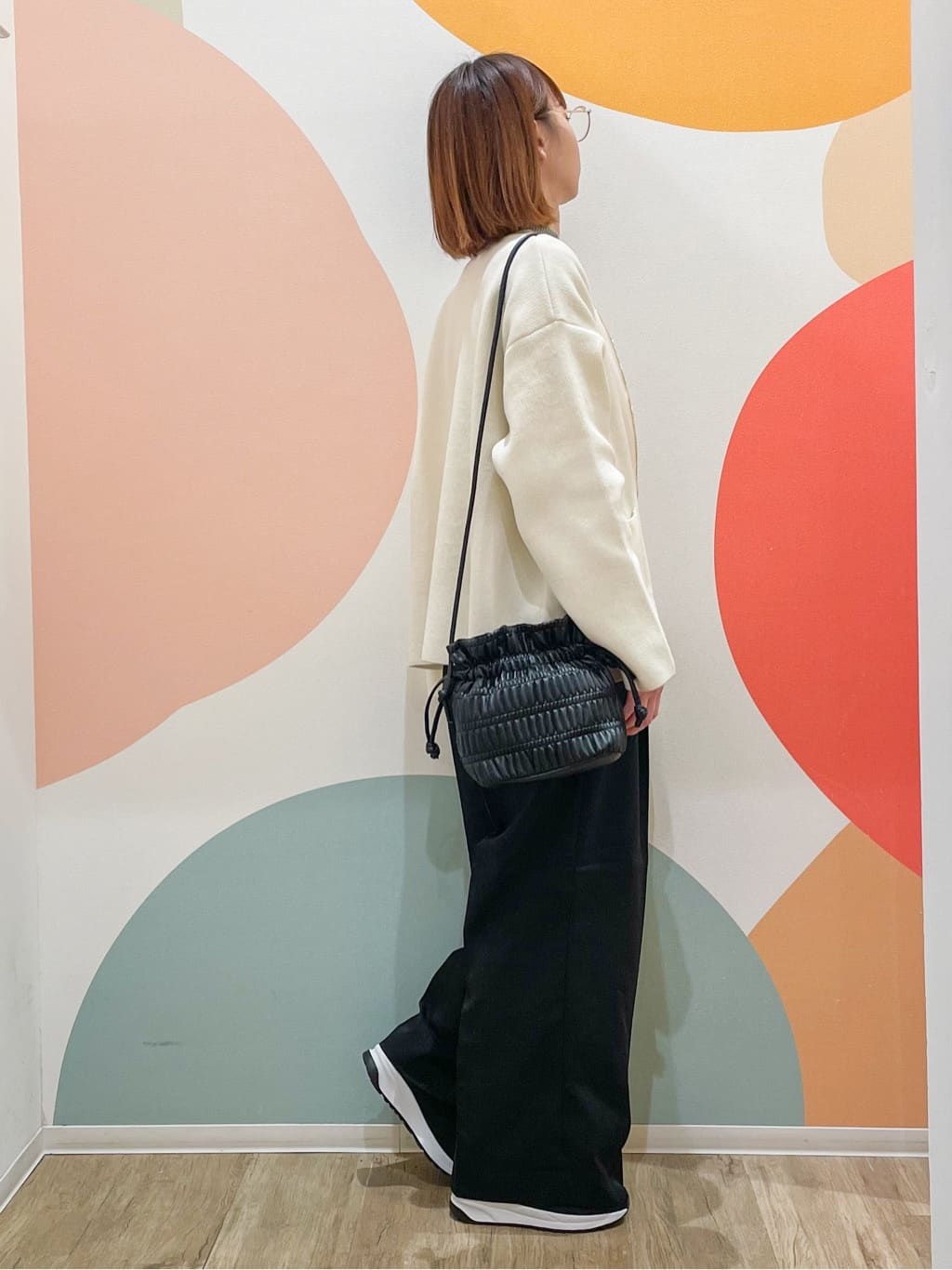 とまとさんの「SHOO･LA･RUE｜◆【S-LL】テレコリブハイネックトップス」を使ったコーディネート
