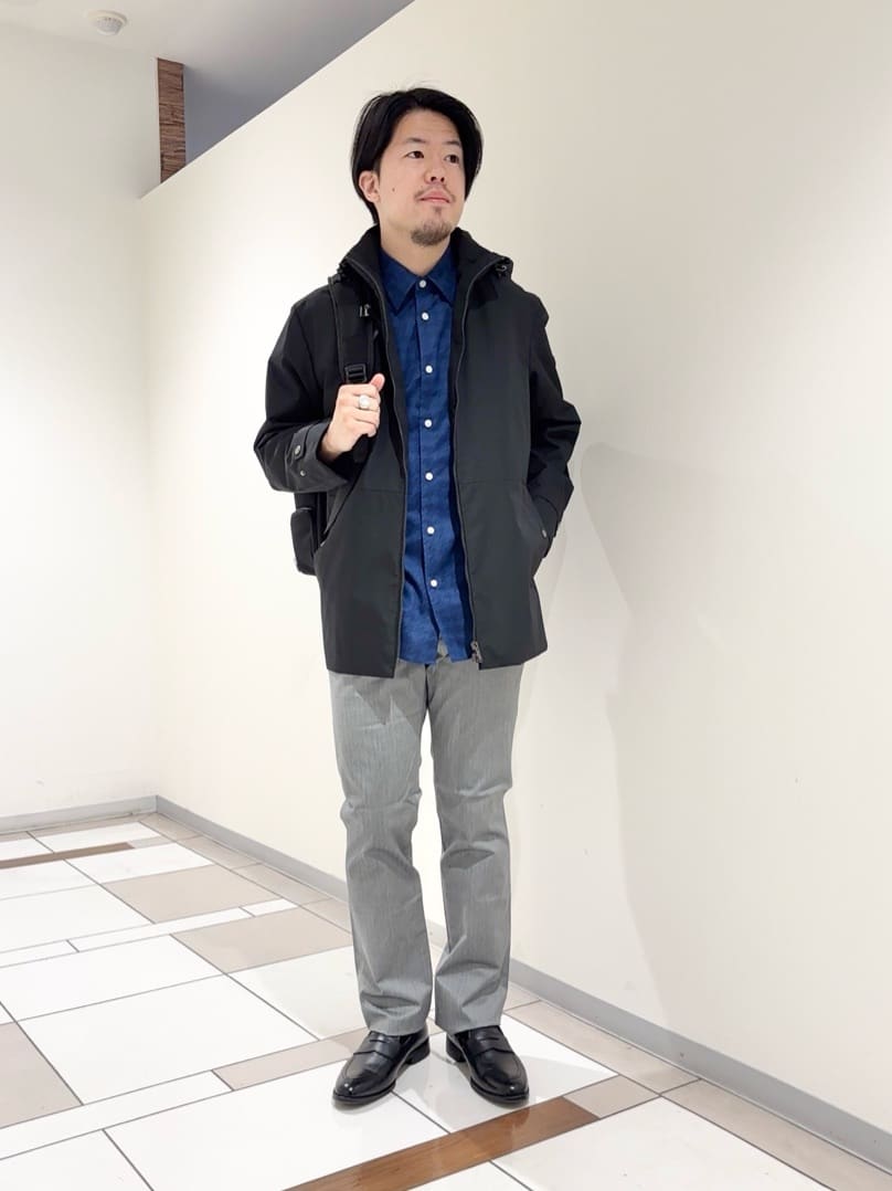 及川さんの「TAKEO KIKUCHI｜【全7サイズ&times;8色展開！】トップマルチヘリンボン パンツ」を使ったコーディネート