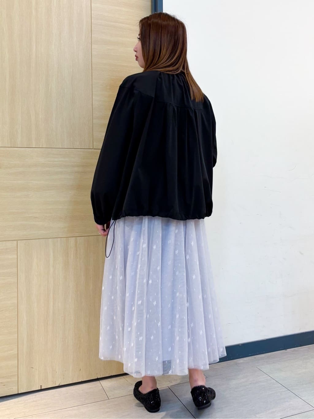nanaさんの「grove｜◆幾何柄チュールスカート」を使ったコーディネート