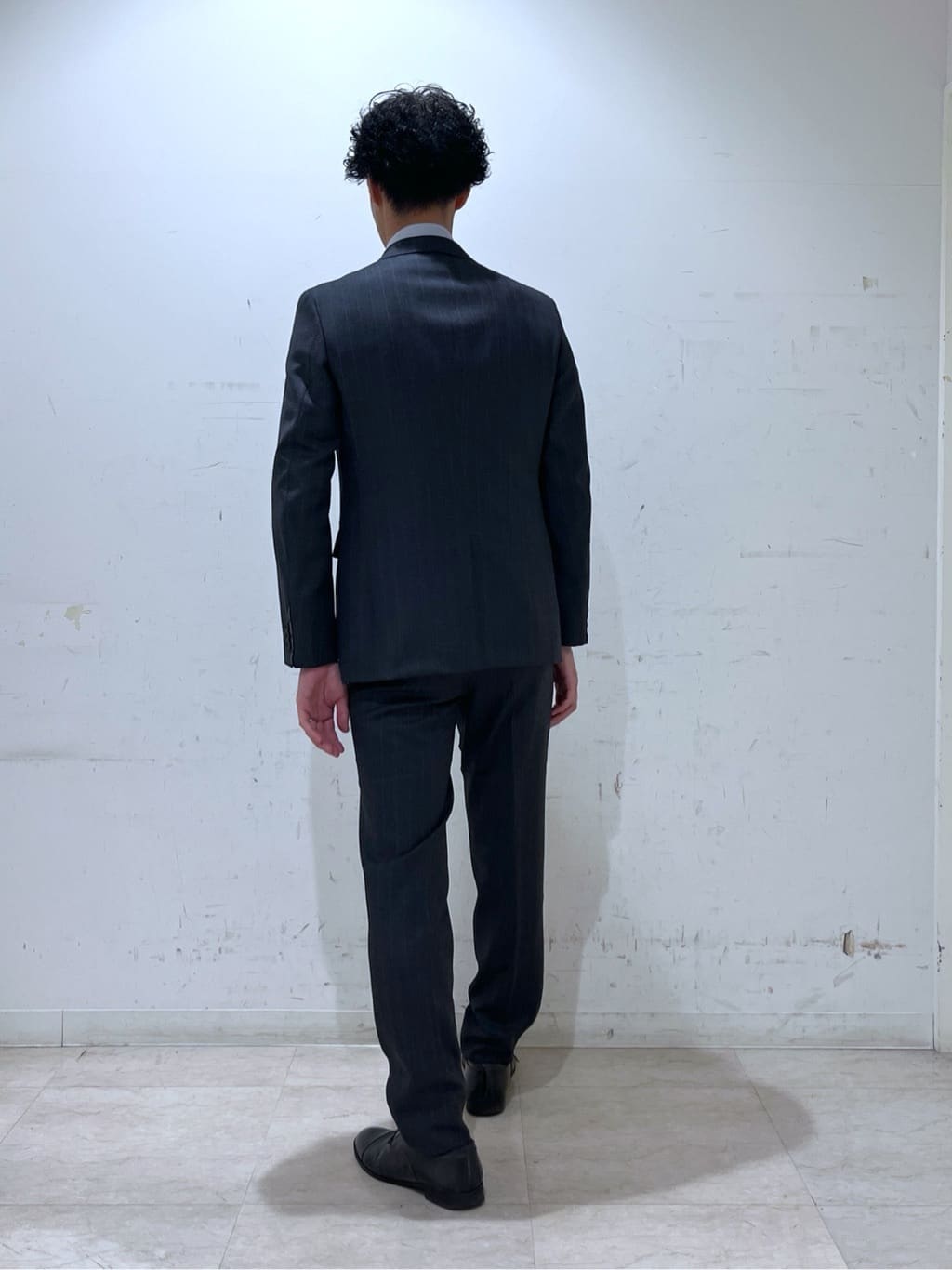 mutoさんの「TAKEO KIKUCHI｜【THE FLAGSHIP】矢絣 ストライプ スーツ」を使ったコーディネート