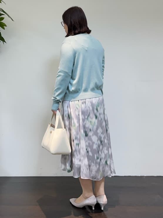 Asamiさんの「UNTITLED｜トリプルワントップペンダント」を使ったコーディネート