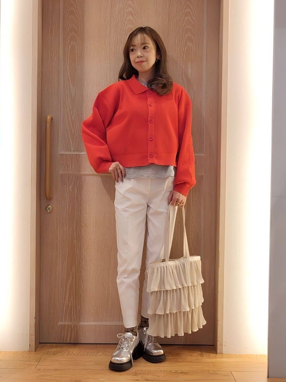 asadaさんの「SHOO･LA･RUE｜◆【高レビュー/洗える/美脚シルエット】ソフトスティックパンツ」を使ったコーディネート