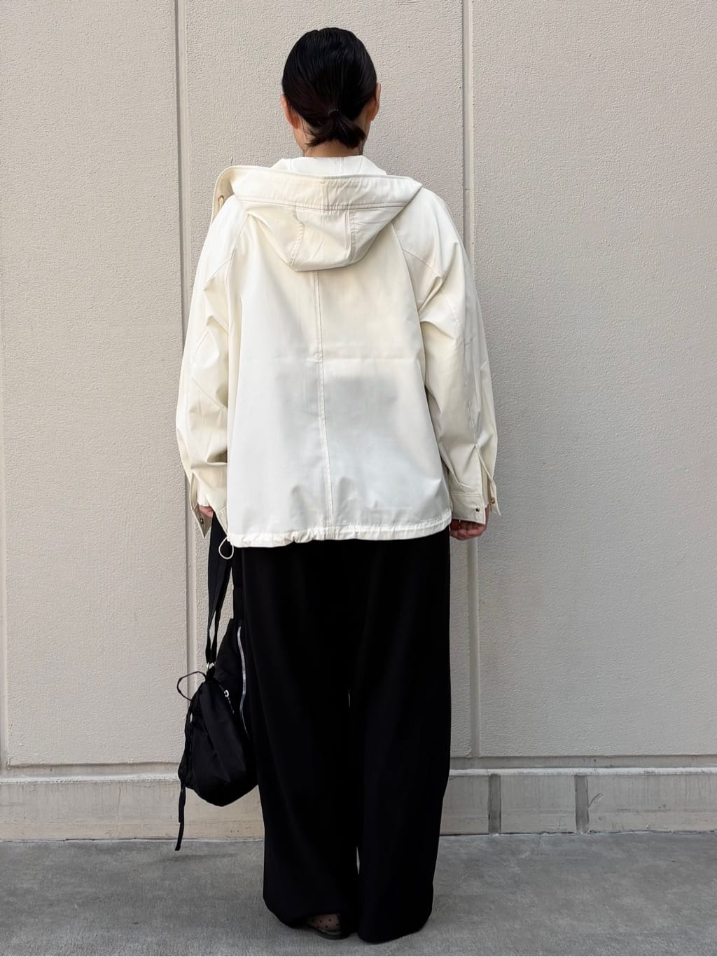 mhさんの「OPAQUE.CLIP｜◆ラップベルトワイドパンツ【洗濯機洗い可】」を使ったコーディネート