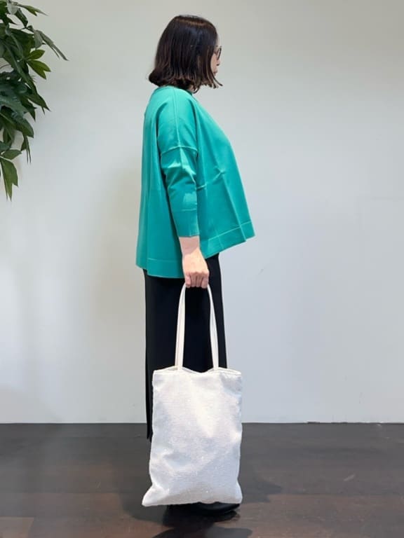 Asamiさんの「UNTITLED｜トリプルワントップペンダント」を使ったコーディネート