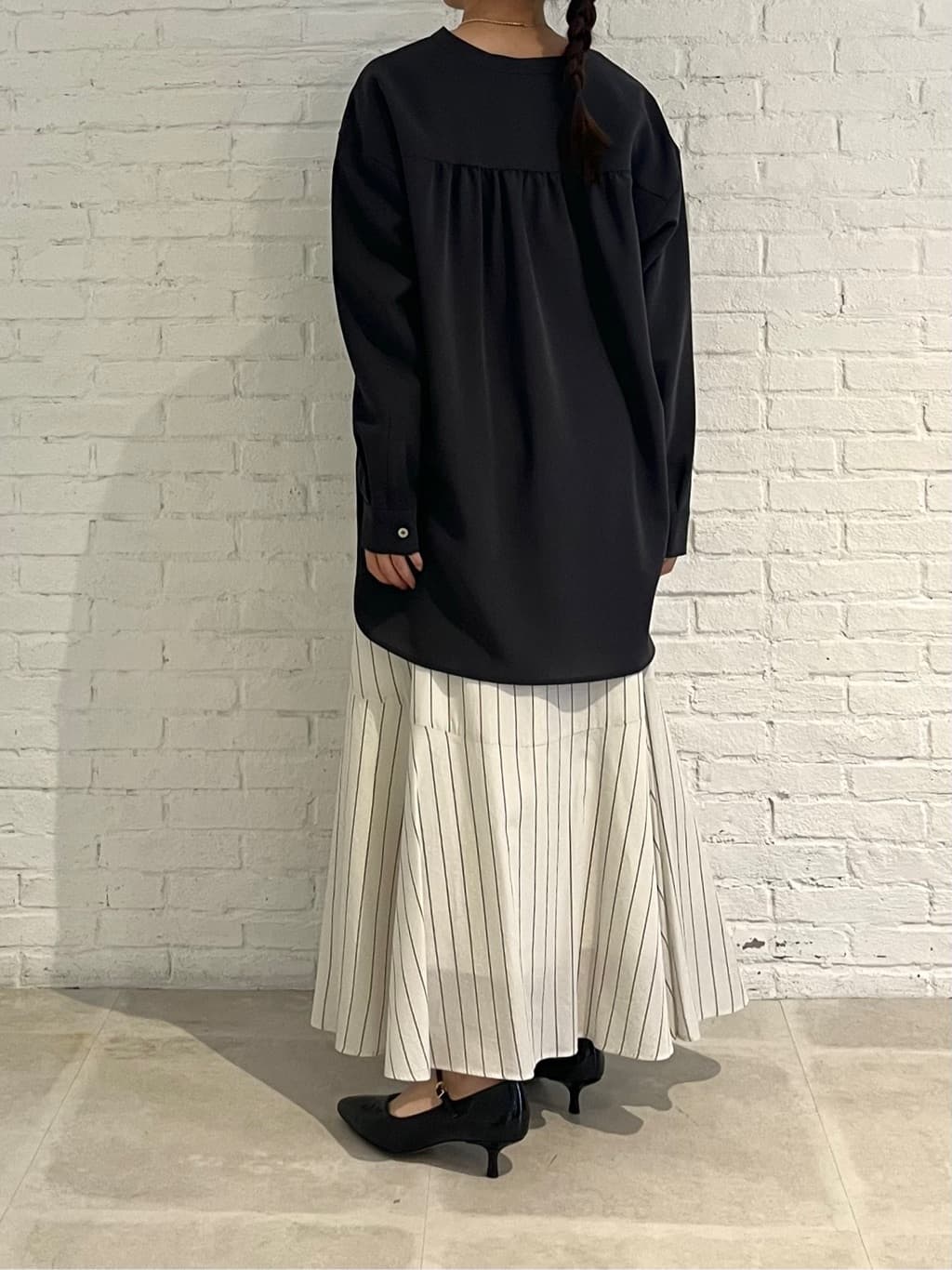 sakiiさんの「UNTITLED｜◆【体型カバー/オンオフ使える】梳毛調ボイルシャツ」を使ったコーディネート