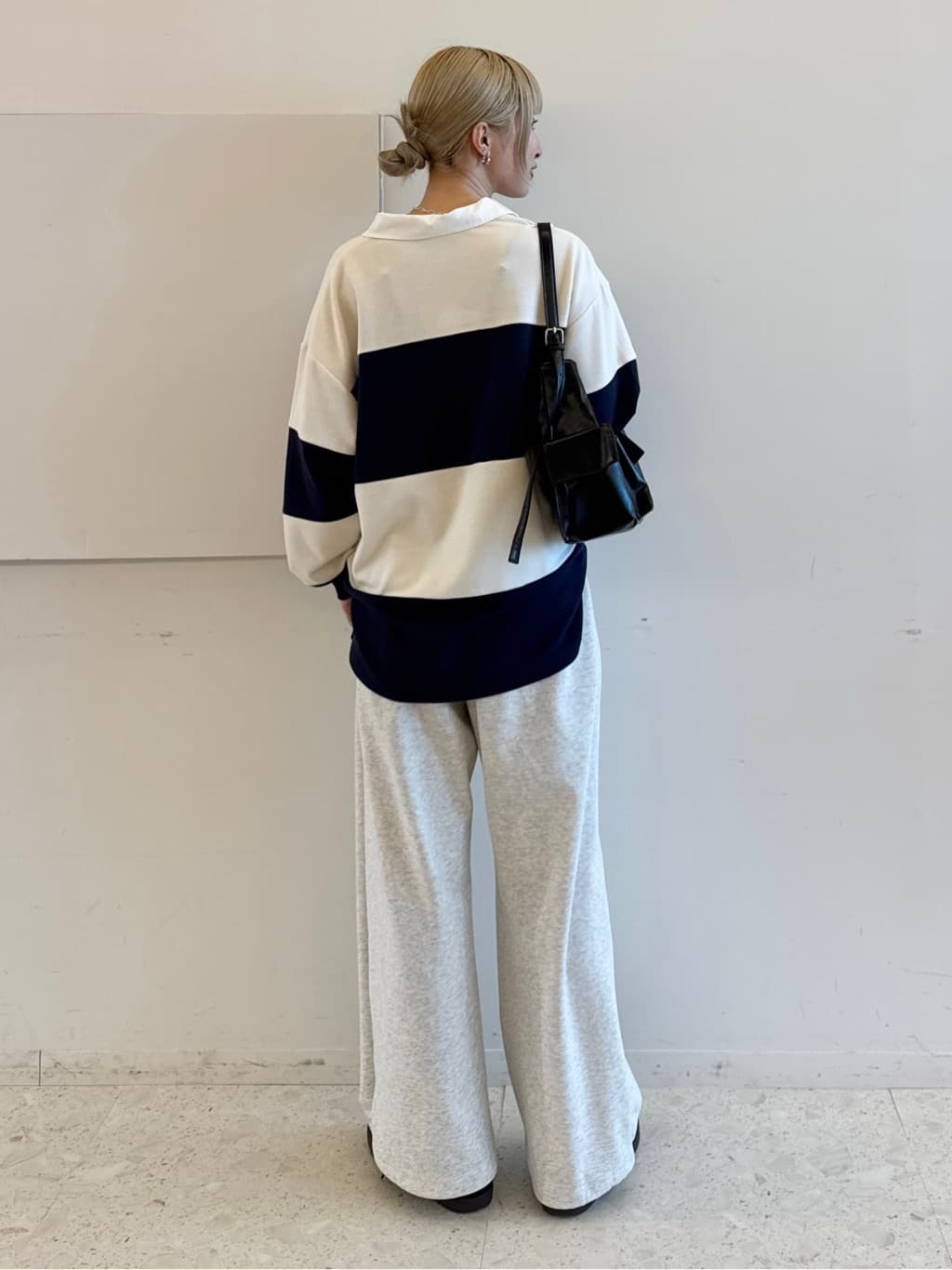 omaさんの「THE SHOP TK｜◆スウェットワイドパンツ【洗える】」を使ったコーディネート